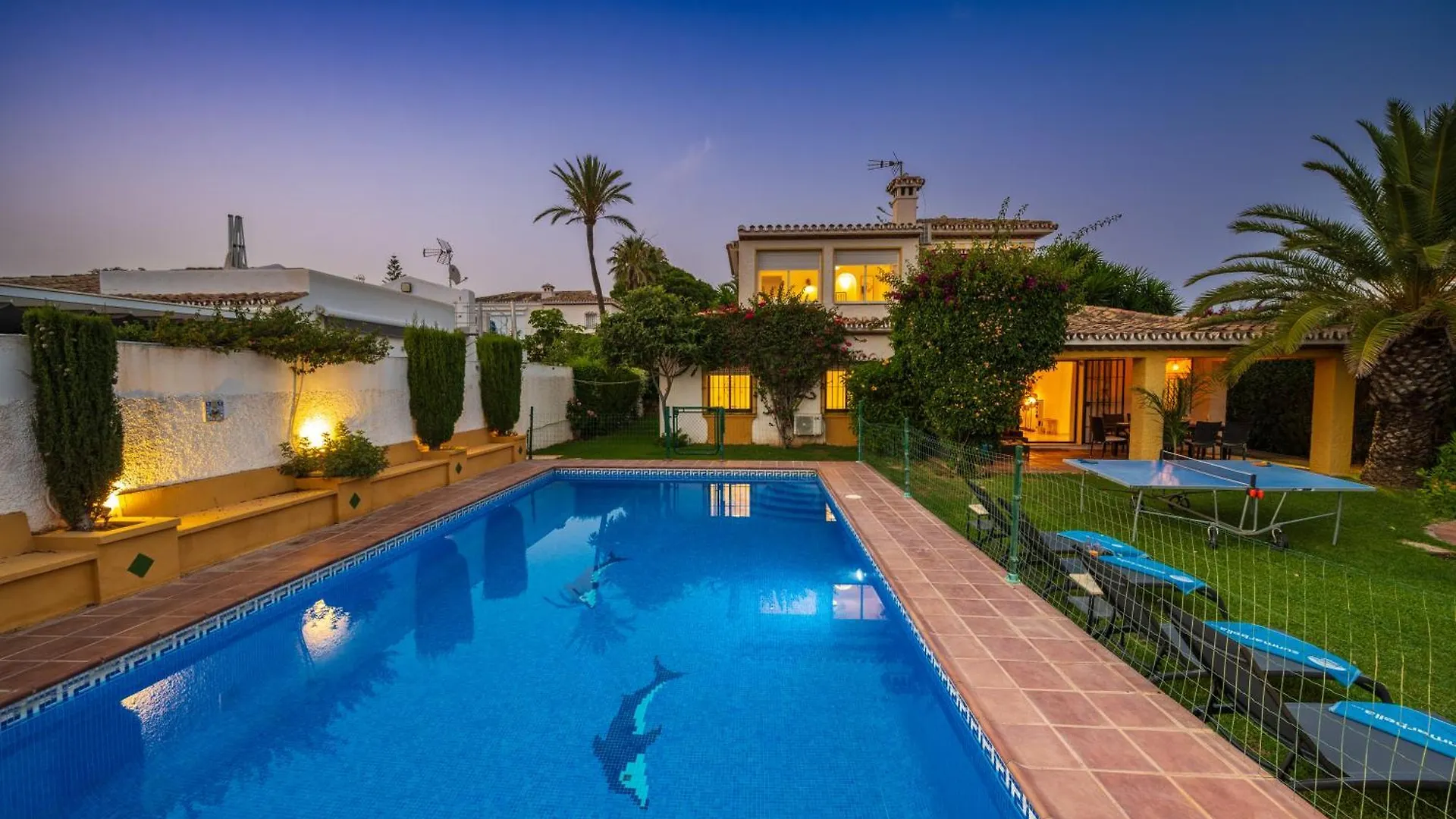 Typical Beach House Las Chapas Playa With Heated Pool Marbella