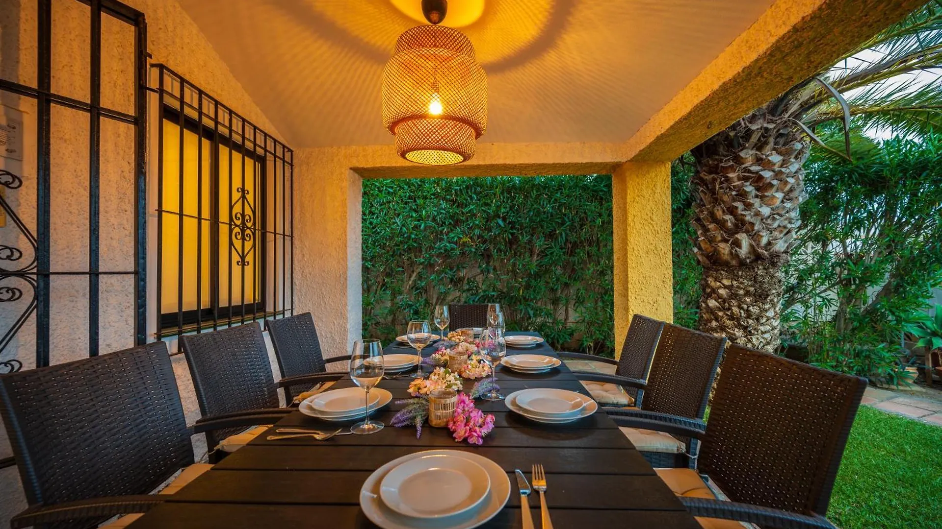 Typical Beach House Las Chapas Playa With Heated Pool Marbella Villa