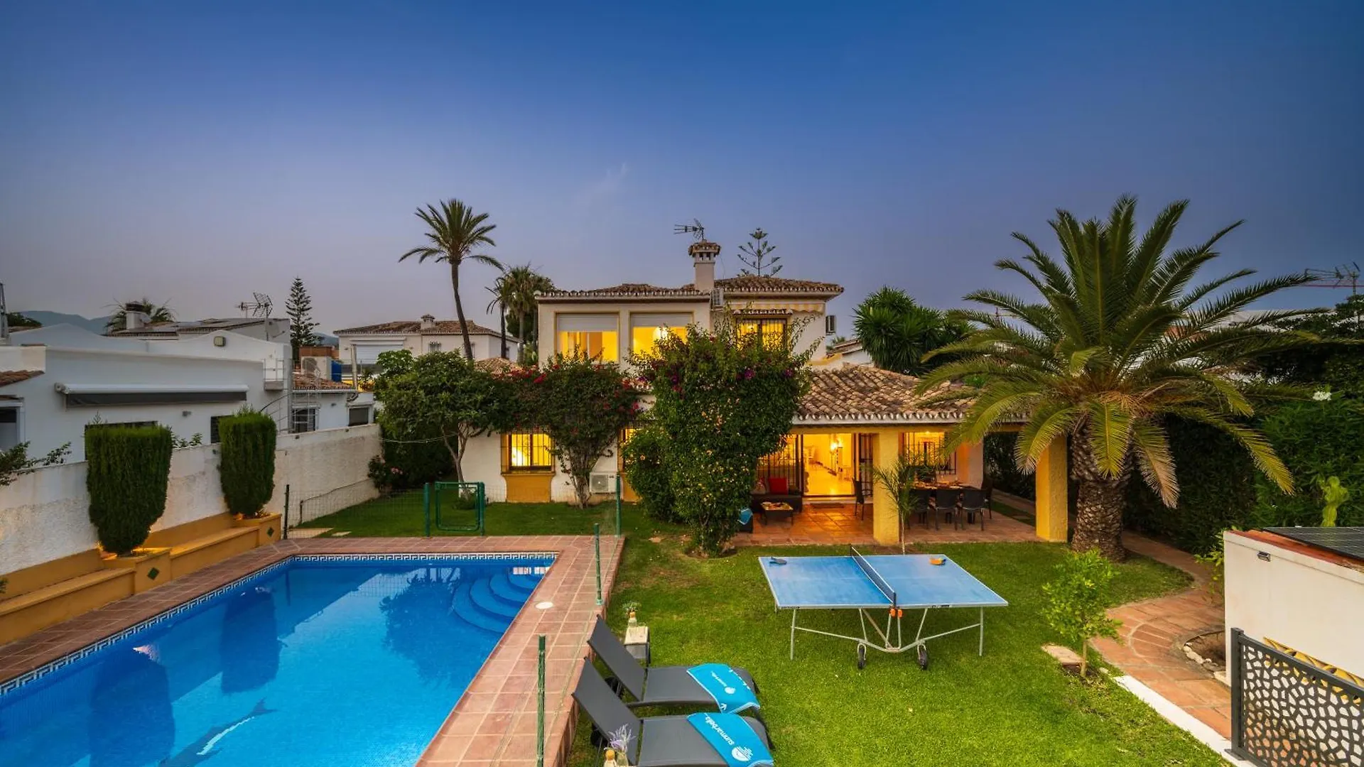 Typical Beach House Las Chapas Playa With Heated Pool Marbella