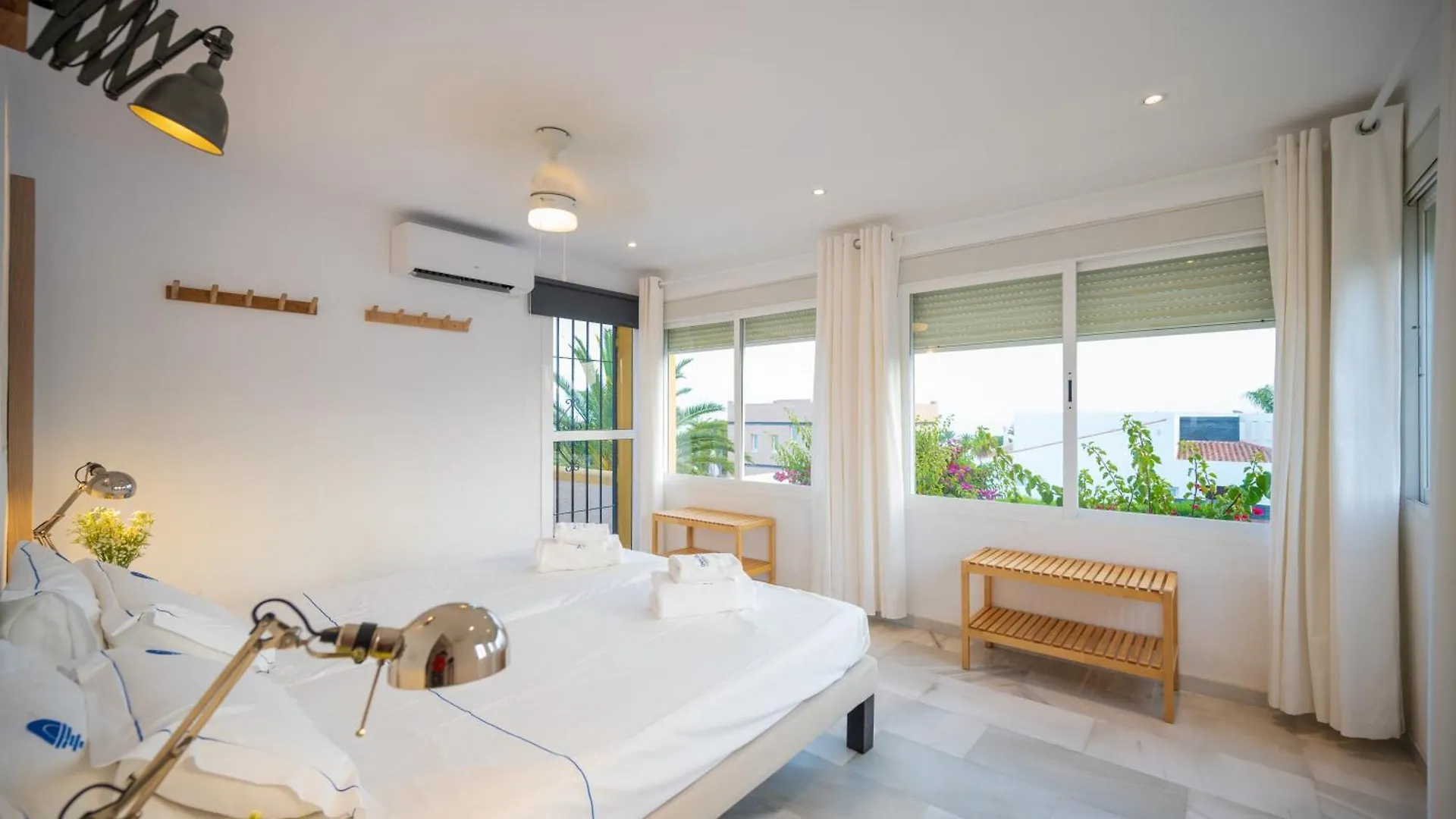 Typical Beach House Las Chapas Playa With Heated Pool Marbella Villa