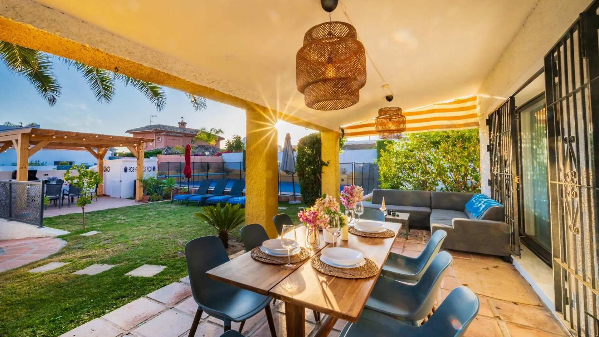 Typical Beach House Las Chapas Playa With Heated Pool Marbella 0*,  Spain